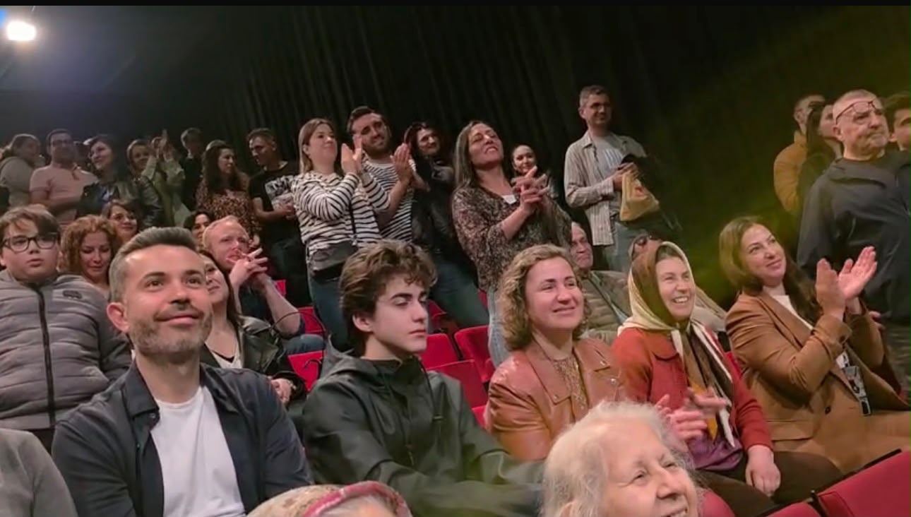 Binfikir Theater: Saisonabschluss mit Mehmet Avcu