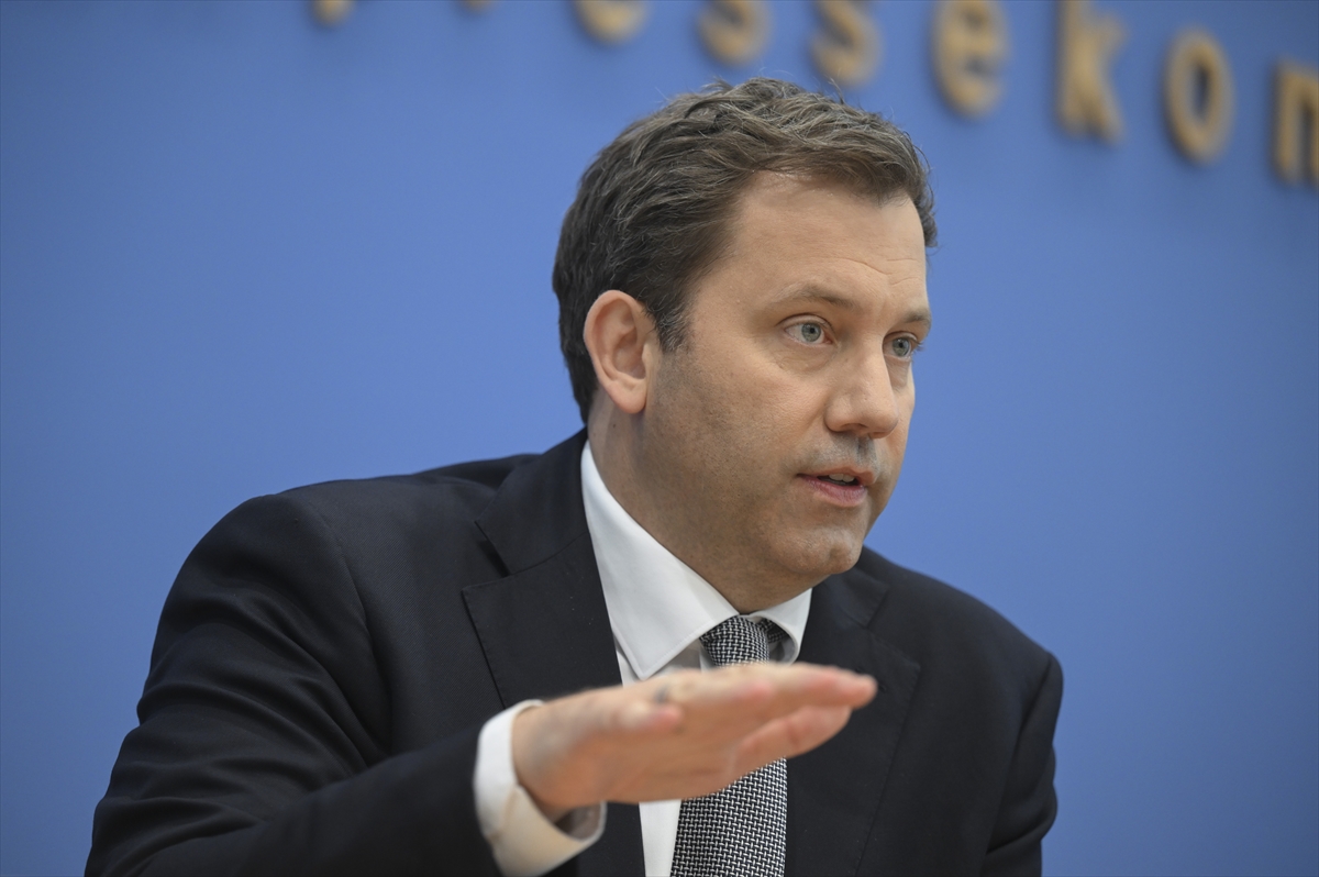 Germany's 2027 Budget: €203 Billion in New Debt
