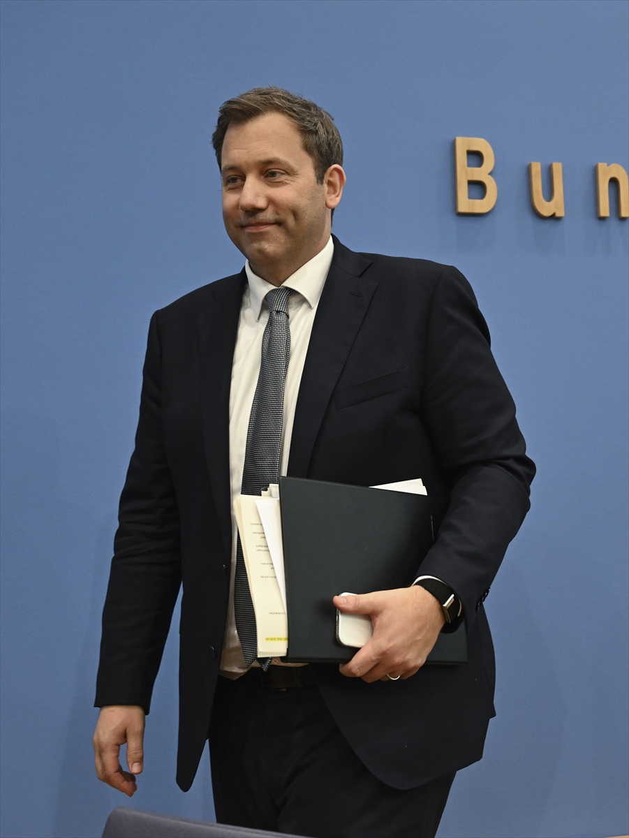 Germany's 2027 Budget: €203 Billion in New Debt