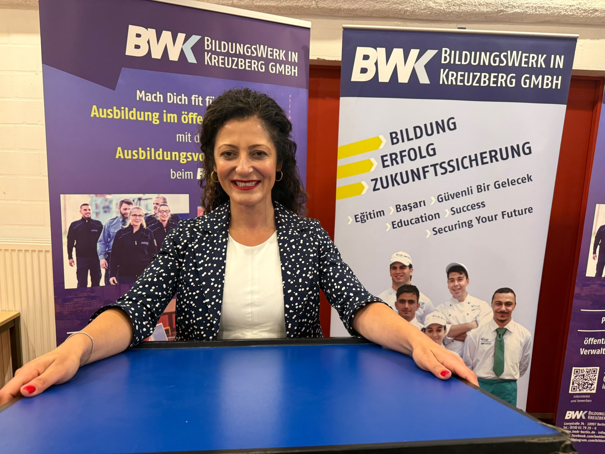 Youth Prepared for Public Service in Berlin Receive Certificates