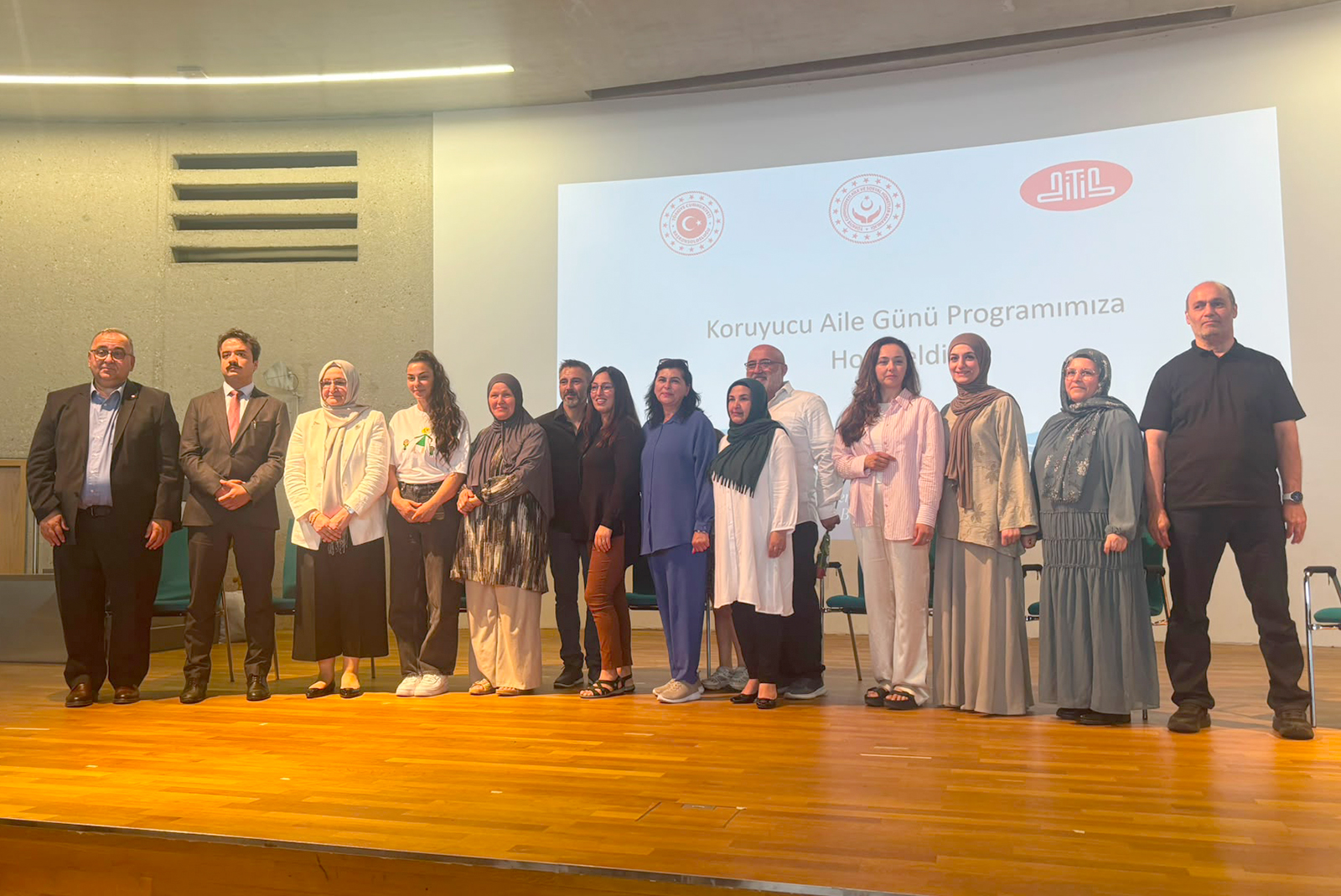 Köln'de koruyucu aileler buluştu: Bir yuva, bir umut