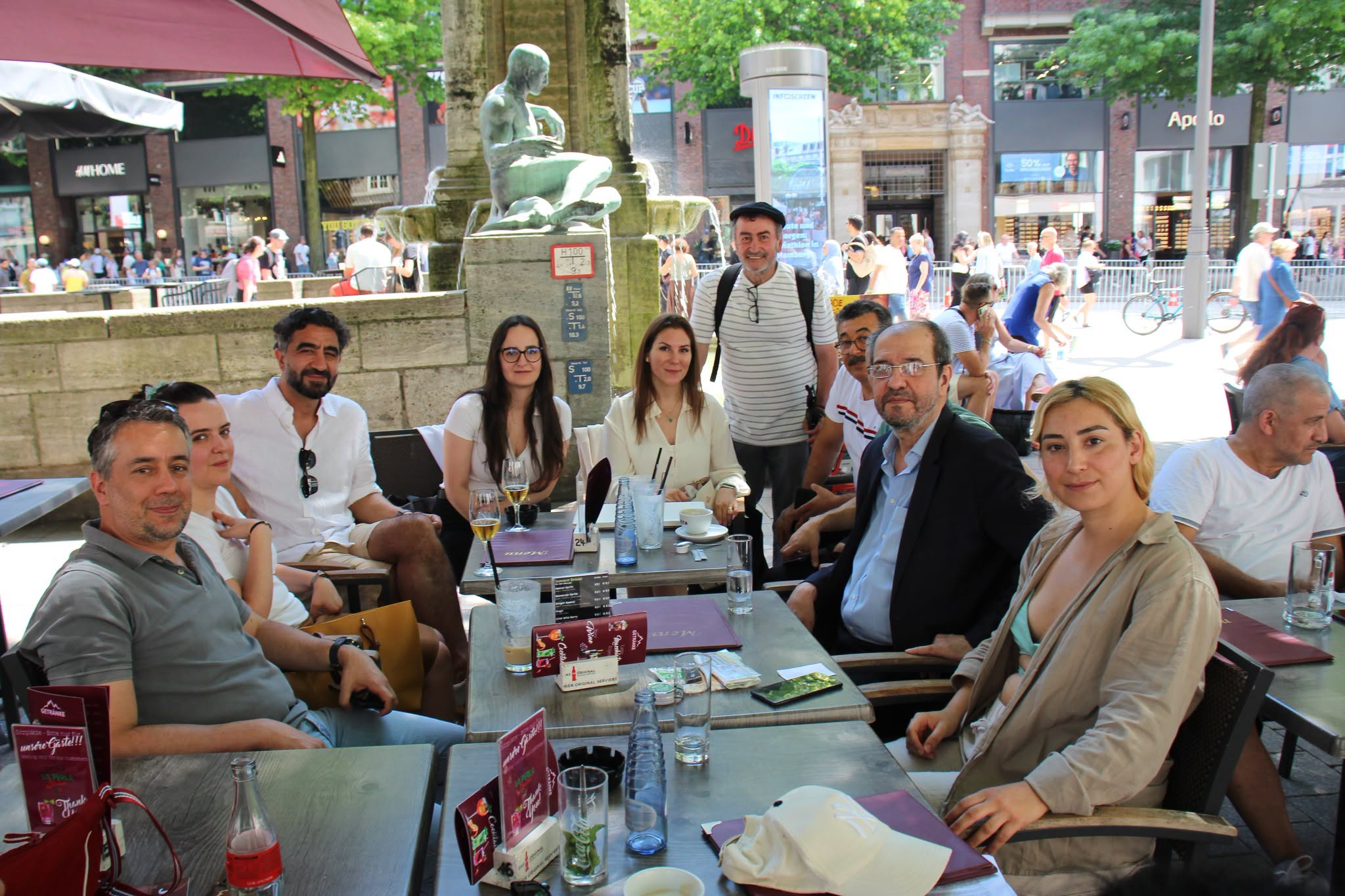 Solidaritätskundgebung für Deniz Göktaş in Hamburg