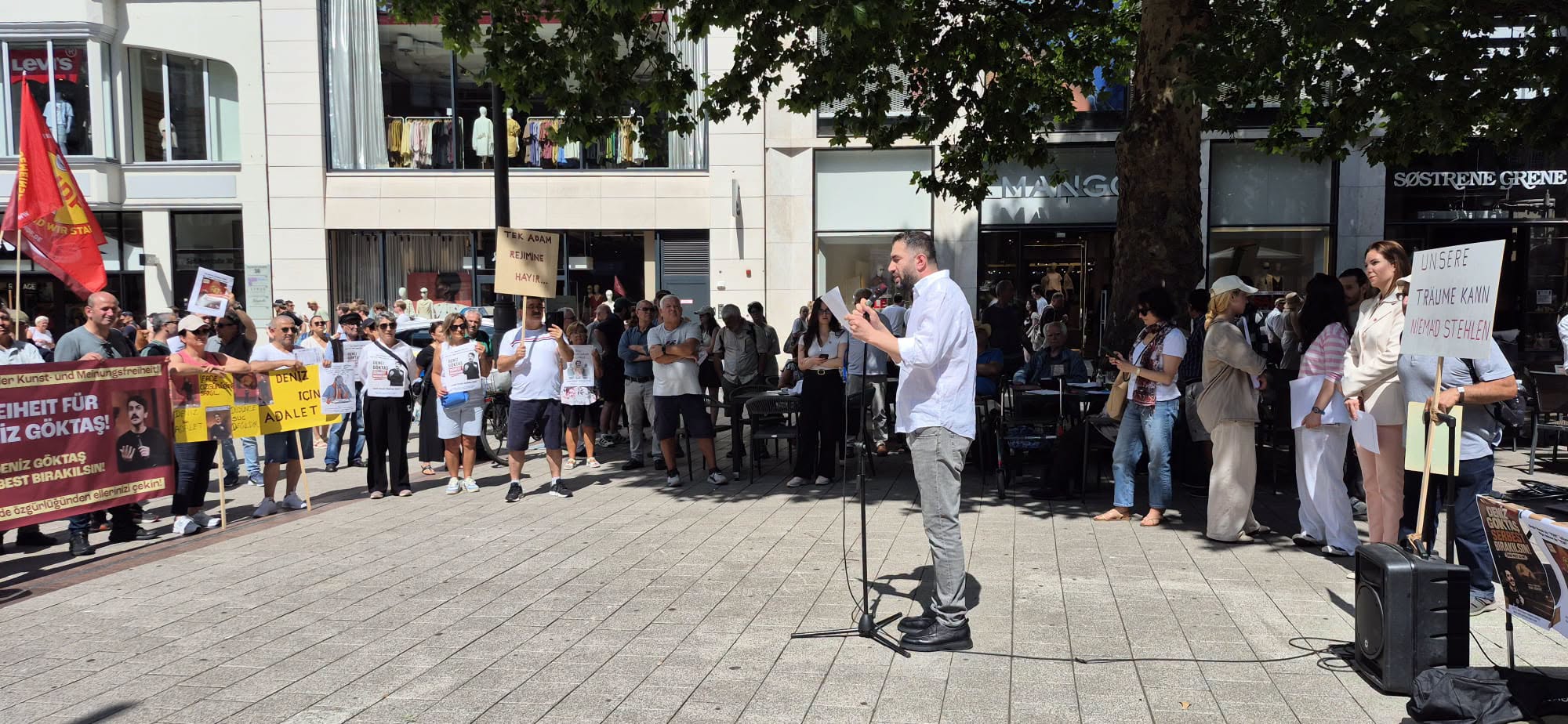 Solidaritätskundgebung für Deniz Göktaş in Hamburg