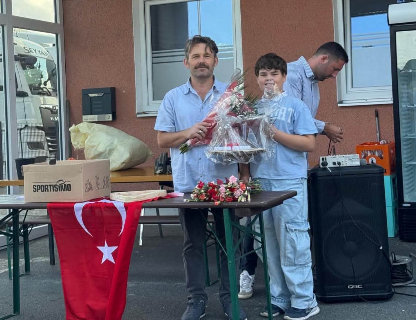 Burglengenfeld DİTİB Camii'nde Türkçe ve Türk Kültürü Şenliği Coşkusu
