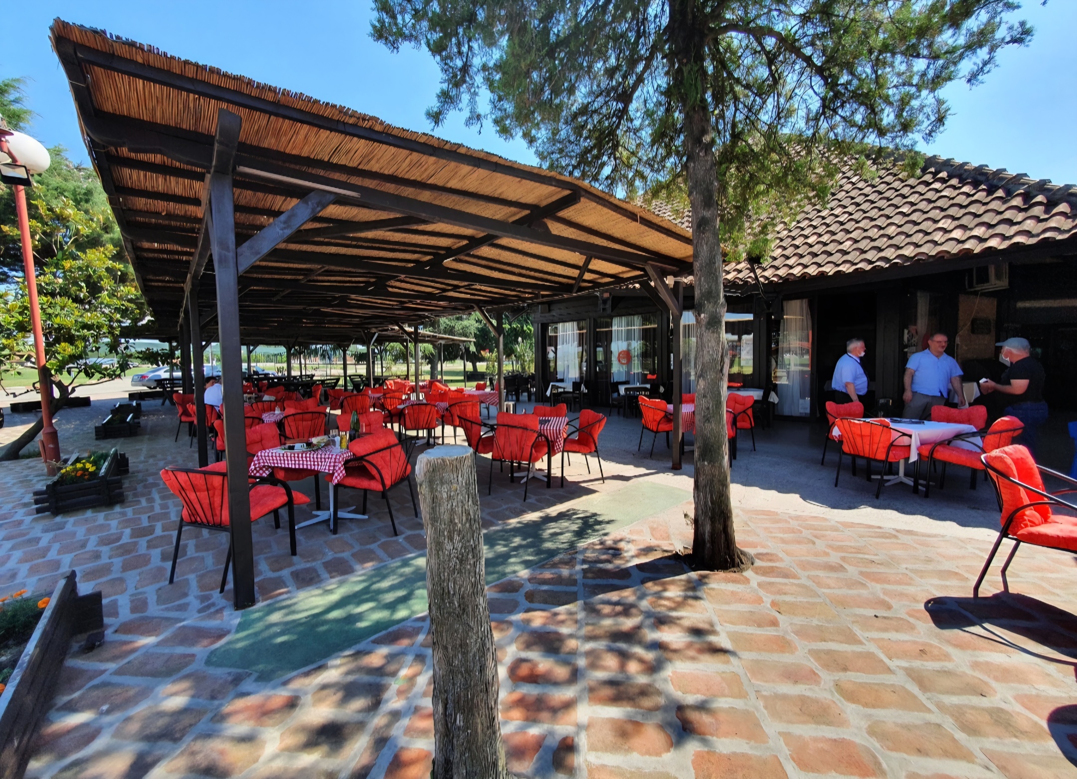 Sıla Yolu'nda Güvenli Yolculuk: Motel Stari Hrast Gurbetçilerin Güvenli Dinlenme Noktası