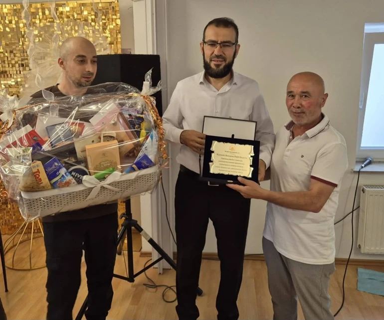 Vilsbiburg'da Fatih Erçin Hoca'ya Duygusal Veda Programı