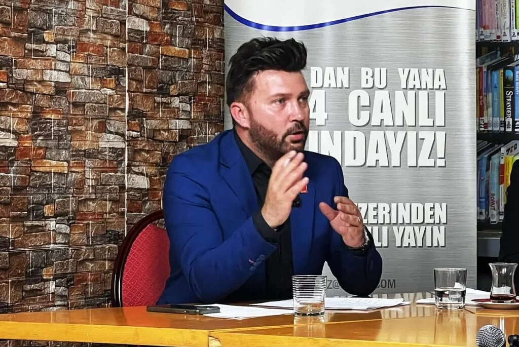 CHP Hollanda Birliği'nden Toplu İstifa