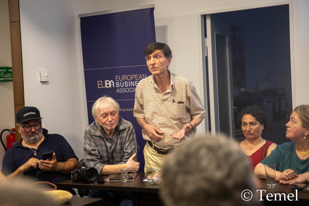 Elif Eralp: “Yuvalar kapatılmamalı, Tempelhofer Feld korunmalı”