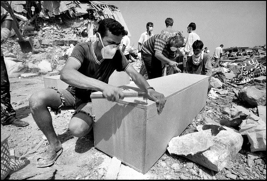 17 AĞUSTOS DEPREMİ: 27 YILLIK YARA