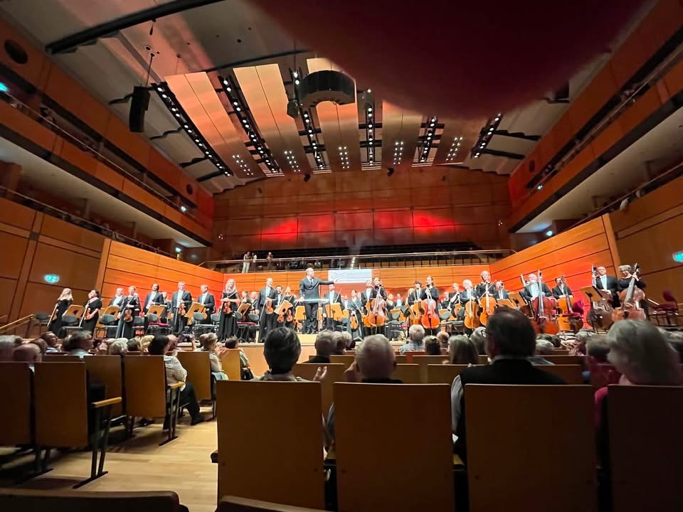 Lübeck’te Arpın Büyüsü: MuK’ta Stockholm Esintili Unutulmaz Festival Gecesi