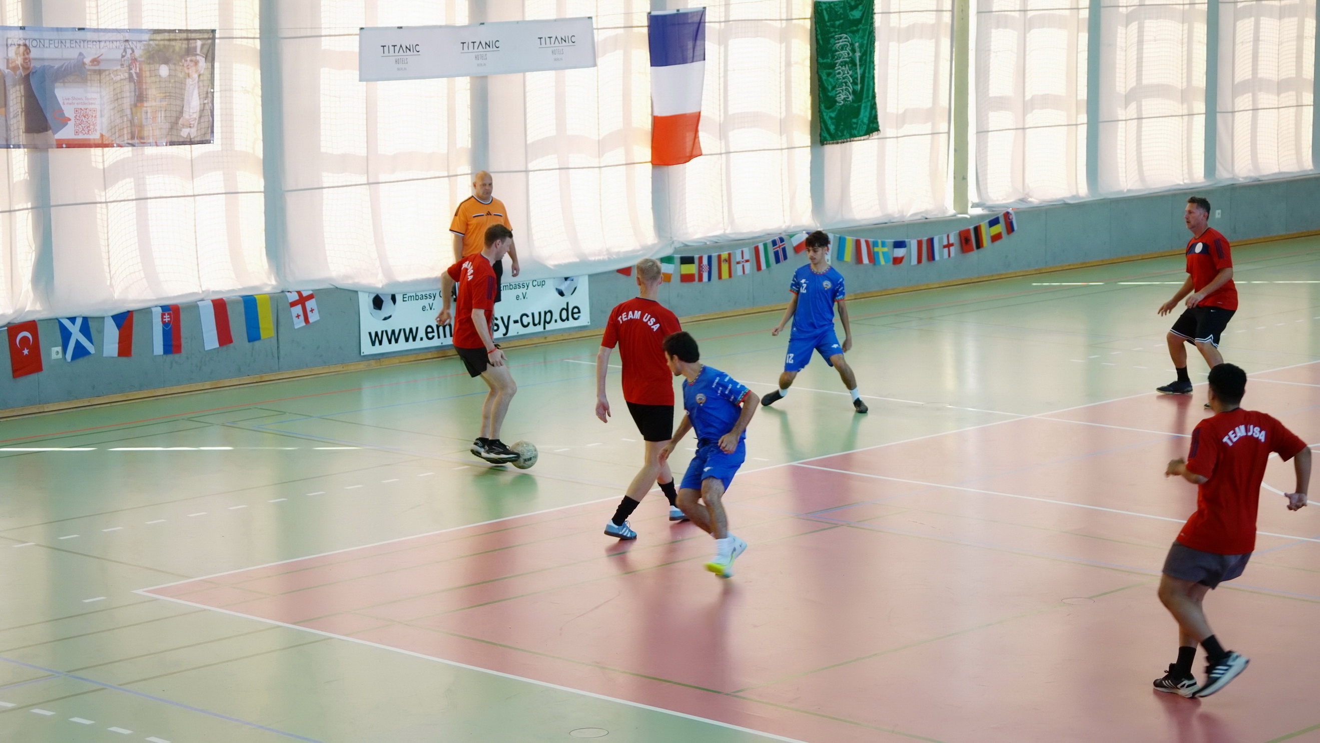 Potsdam’da Diplomasi ve Futbol Buluştu