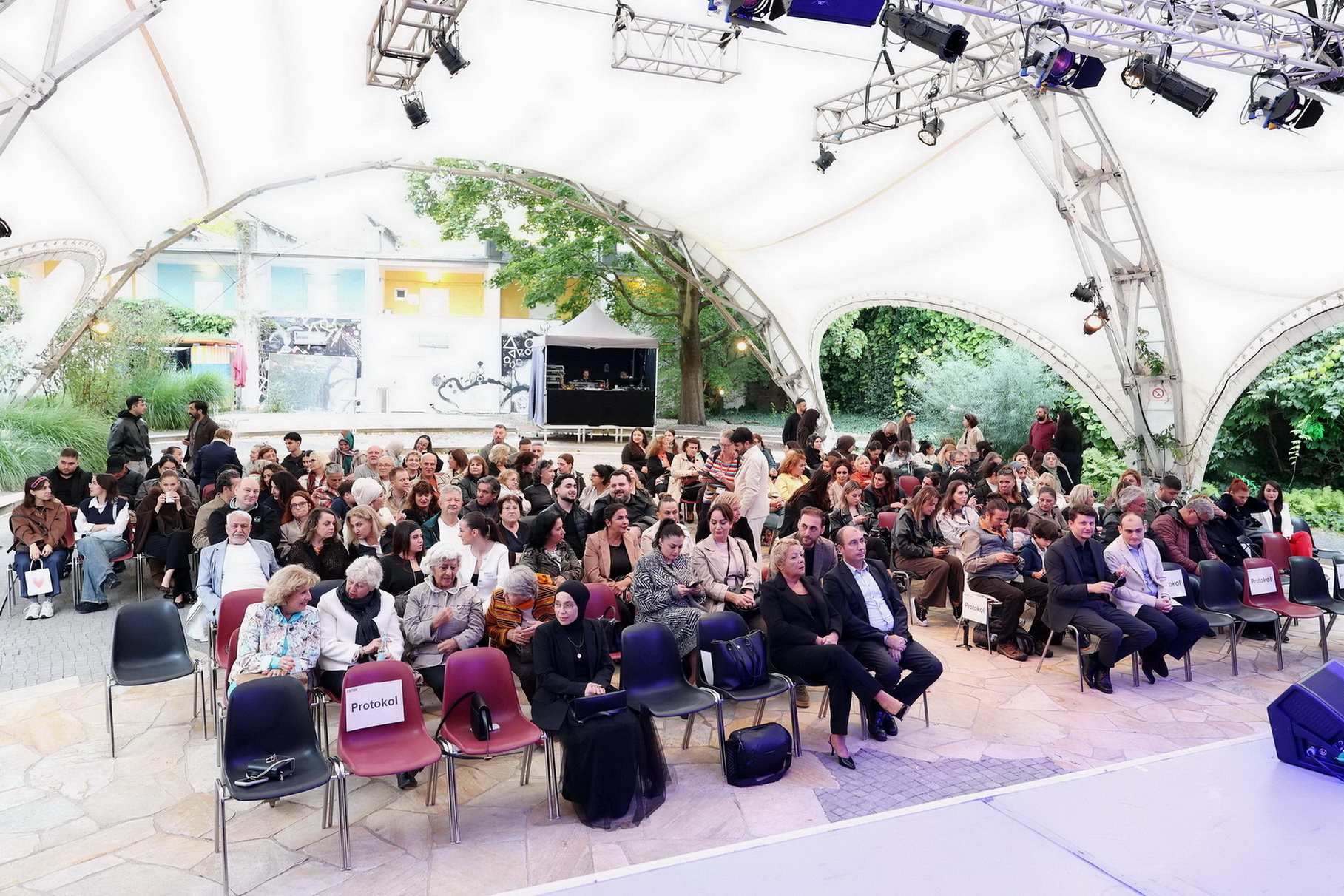 Berlin’de Türk Sanat Müziği Rüzgârı: BTMK’den Unutulmaz Açık Hava Konseri