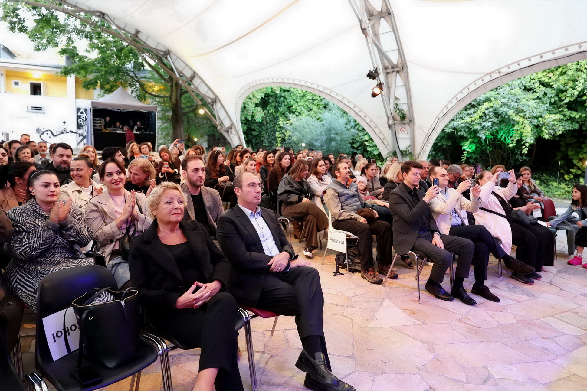 Berlin’de Türk Sanat Müziği Rüzgârı: BTMK’den Unutulmaz Açık Hava Konseri
