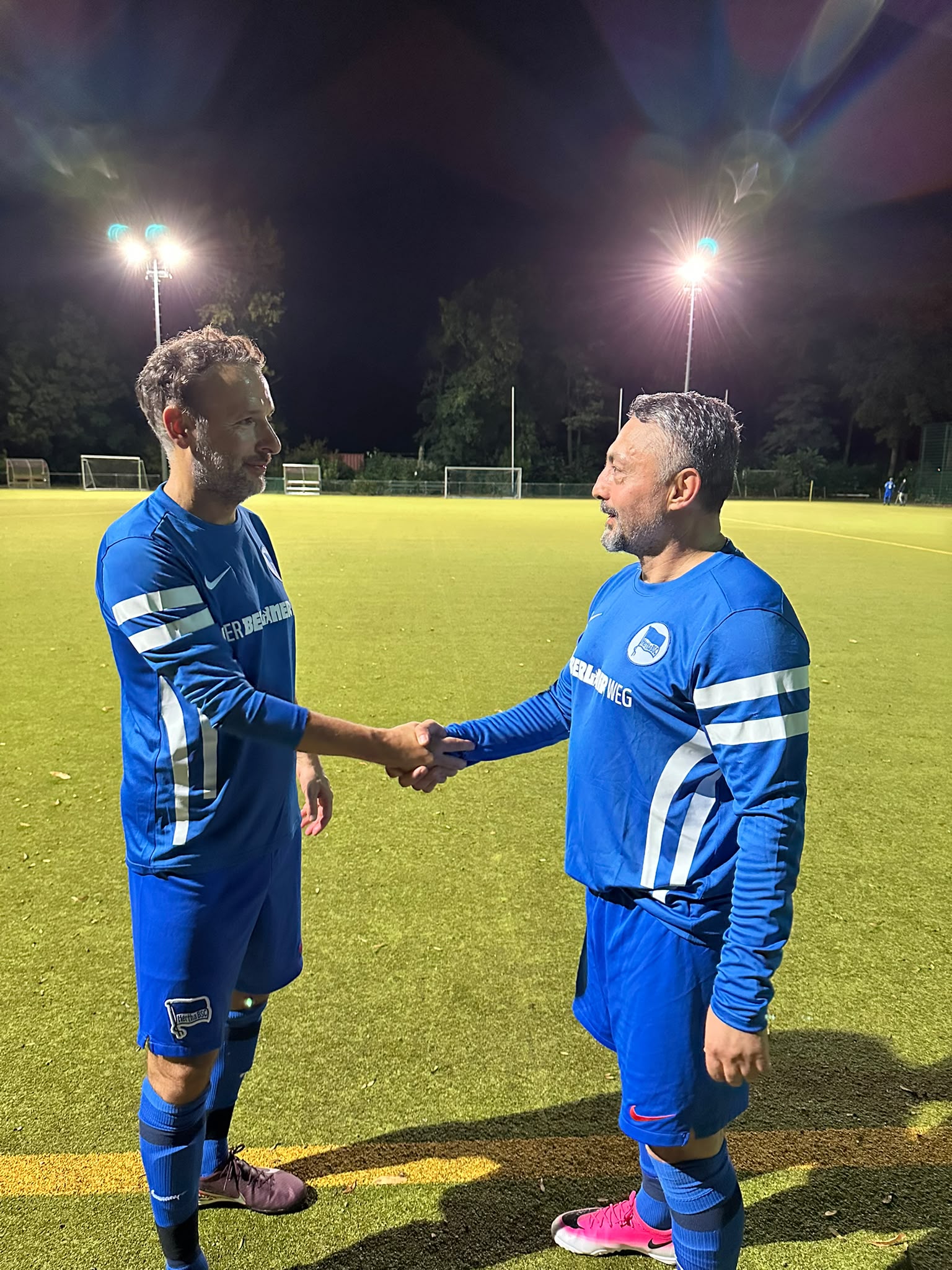 Hertha BSC Veteranlar’dan Liderlik Gösterisi: SC Borsigwalde’yi 4-2 Mağlup Etti