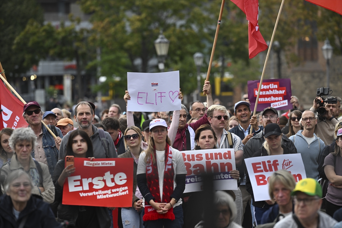 Elif Eralp Berlin'de seçmenlerle buluştu