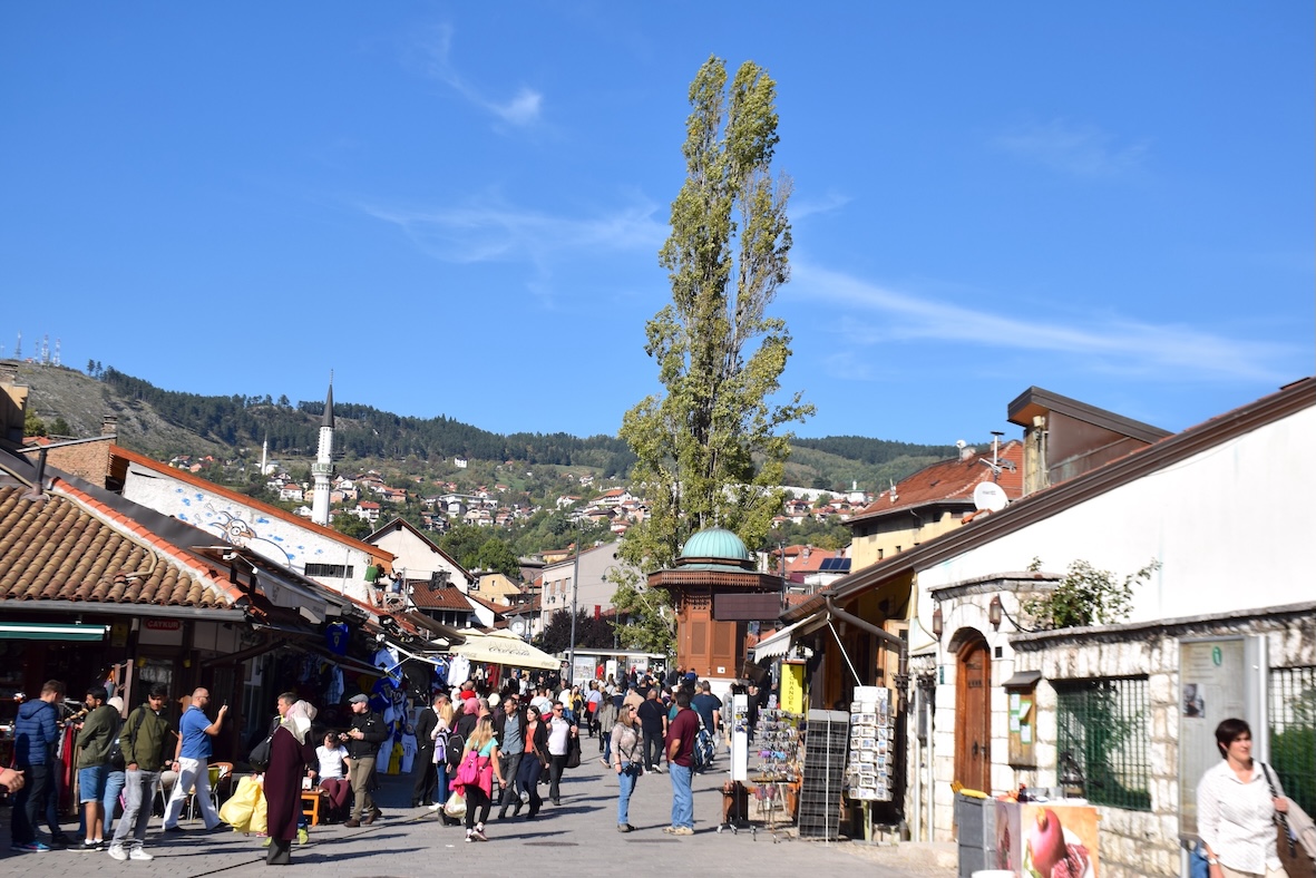 Saraybosna: Her Köşesinde Başka Bir Dönemin Hikâyesi