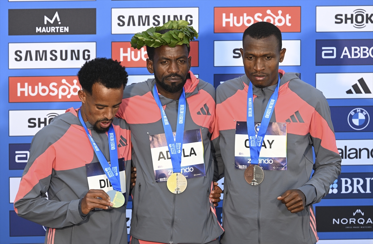 Berlin Maratonu sona erdi: Etiyopyalı Guye Adola kazandı