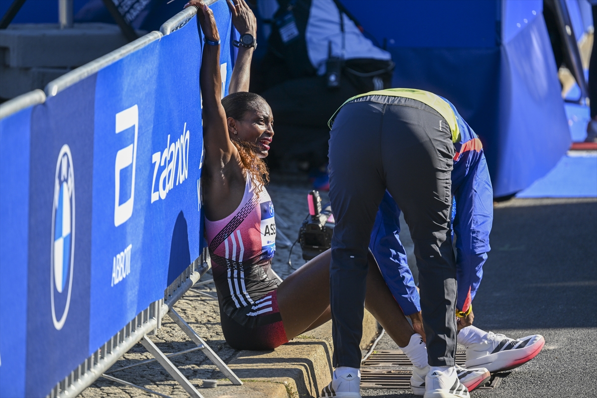 Berlin Maratonu sona erdi: Etiyopyalı Guye Adola kazandı