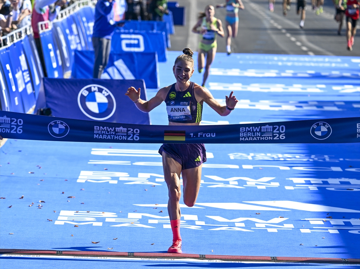 Berlin Maratonu sona erdi: Etiyopyalı Guye Adola kazandı