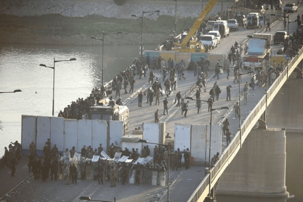 Irak'ta hükümet karşıtı gösteriler sürüyor