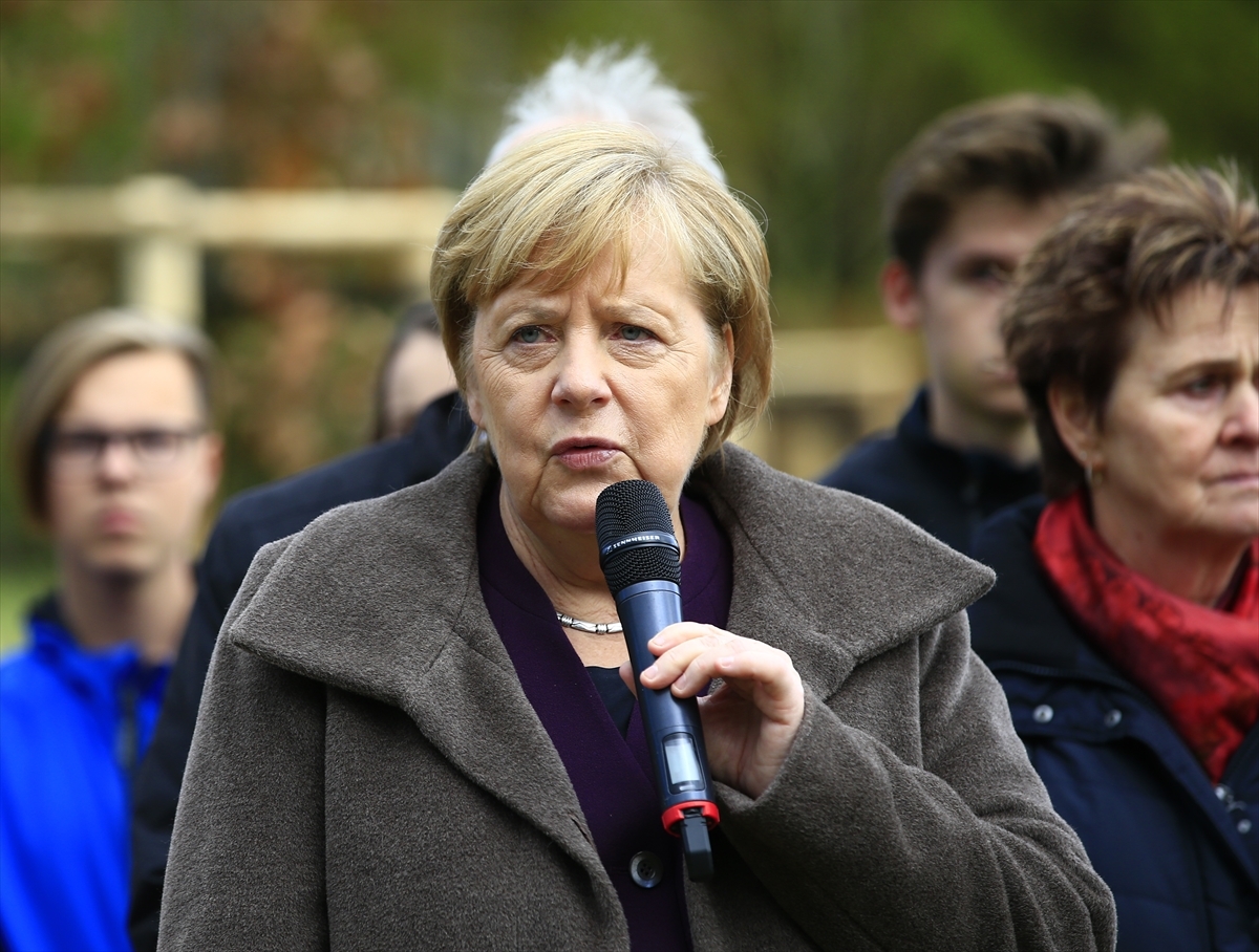 Merkel'den NSU kurbanları anıt parkına ziyaret