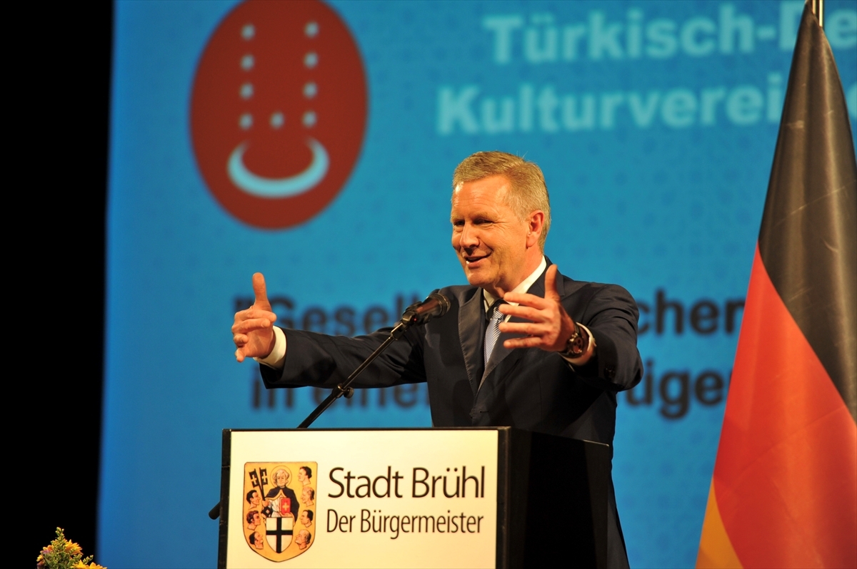 Almanya'nın 10. Cumhurbaşkanı Wulff'tan 'İslamiyet bize aittir' vurgusu