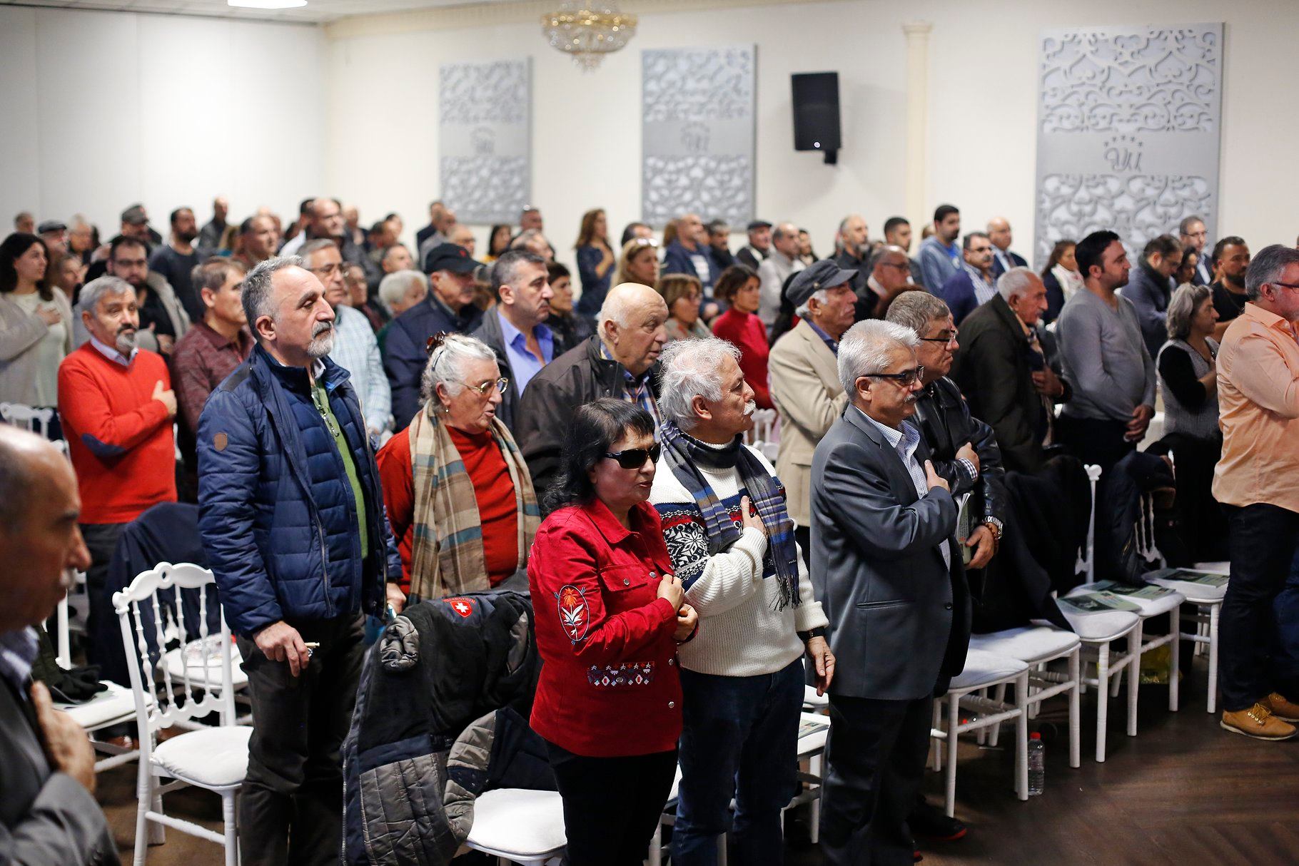 Berlin Cemevi’nde genel kurul heyecanı
