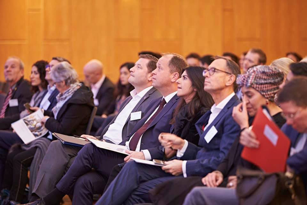 700 Uzman Almanya Solingen`de Uyumu tartıştı