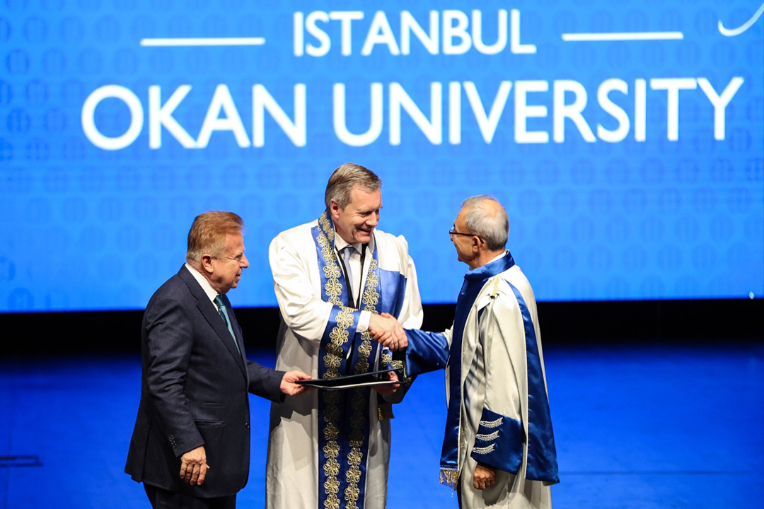 Almanya'nın eski Cumhurbaşkanı Wulff'a Okan Üniversitesinden fahri doktora
