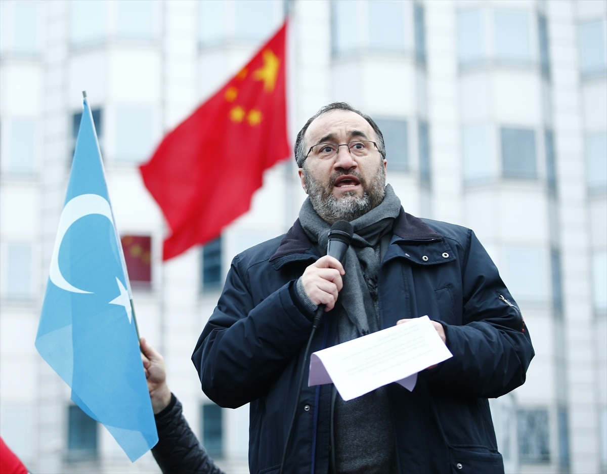 Çin'in Uygurlara yönelik baskı politikaları Berlin'de binlerce kişinin katılımıyla protesto edildi