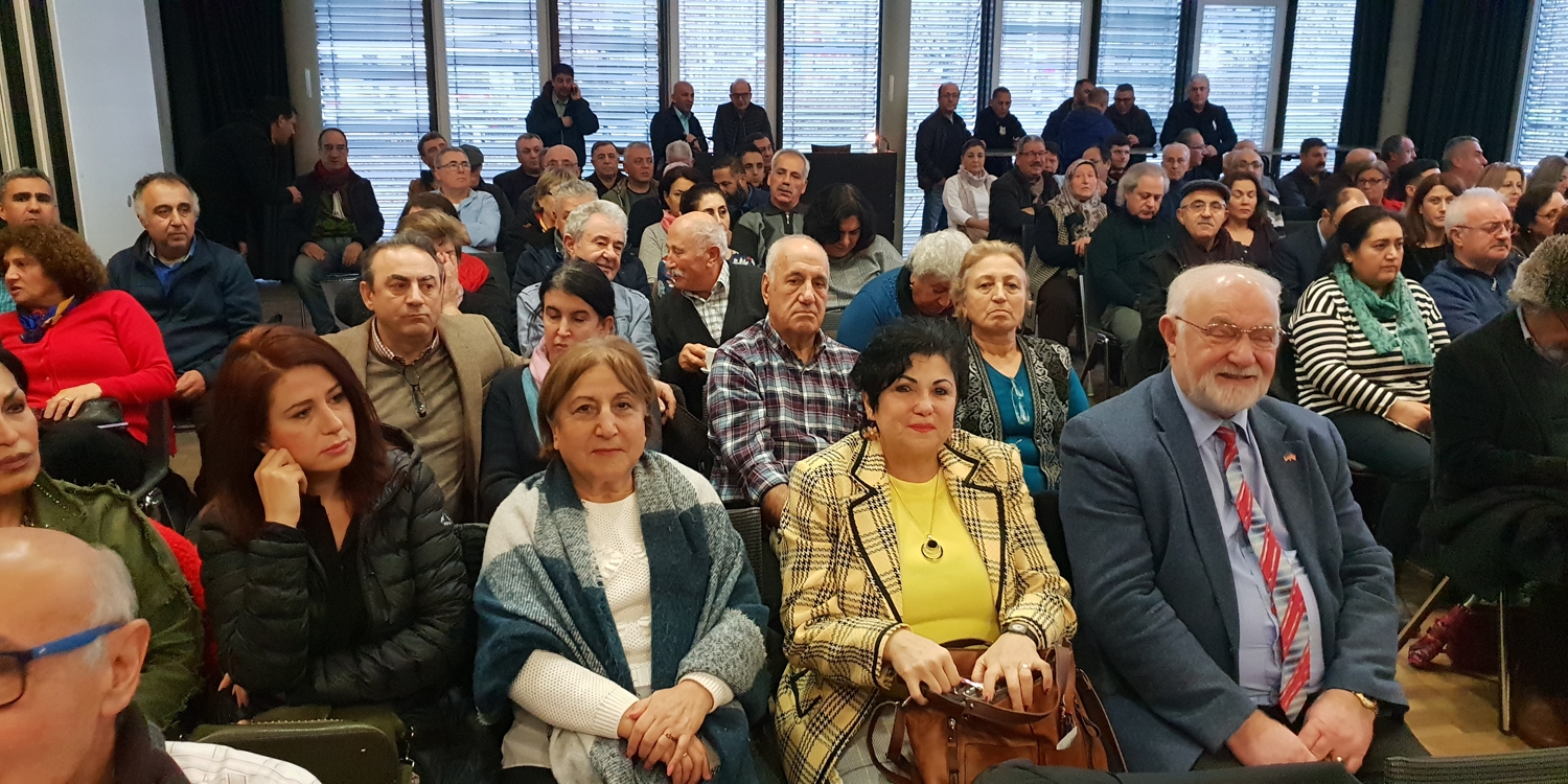 Gazeteci yazar İsmail Saymaz: “Tarikatlar kapatılmalıdır”