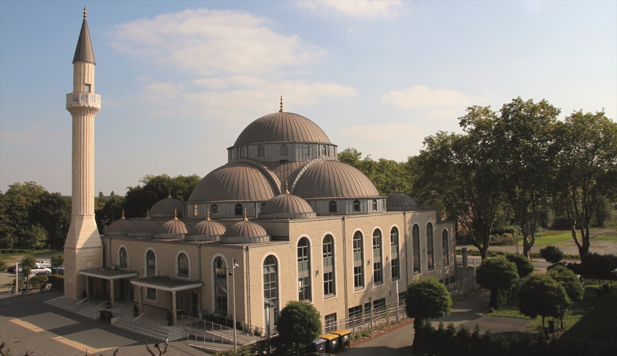 Almanya'daki 3 camiye İslamofobik tehdit mektubu