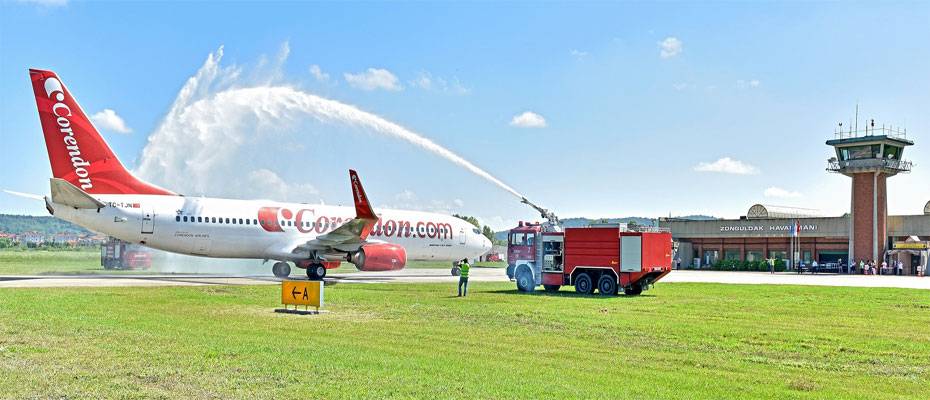 Corendon Airlines Zonguldak Havalimanına İlk Yolcularını İndirdi