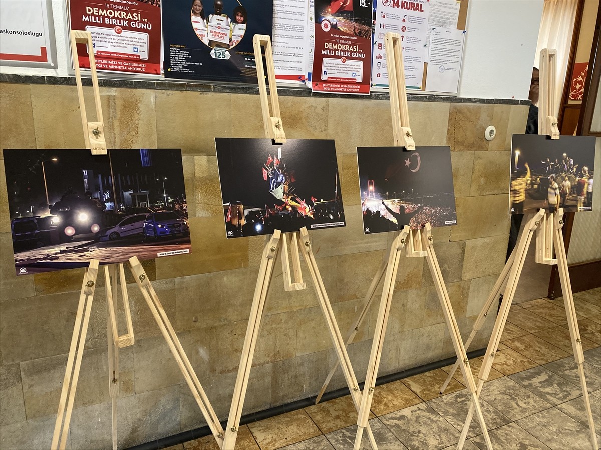 Almanya'da 15 Temmuz Demokrasi ve Milli Birlik Günü törenleri düzenlendi