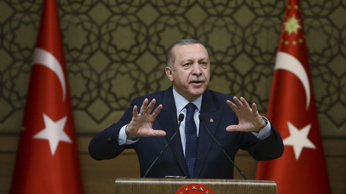 Erdoğan'dan Fransa Cumhurbaşkanı Macron'a: "Kifayetsiz Muhteris"