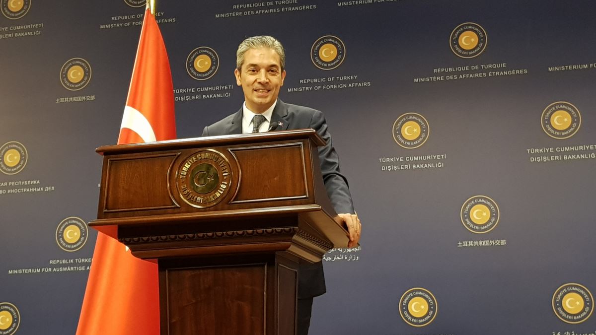 "Siyasi Eşitlik Olmadan Kıbrıs'ta Müzakere Olmaz"