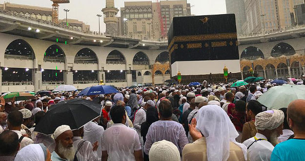 Kabe’de randevulu ziyaret