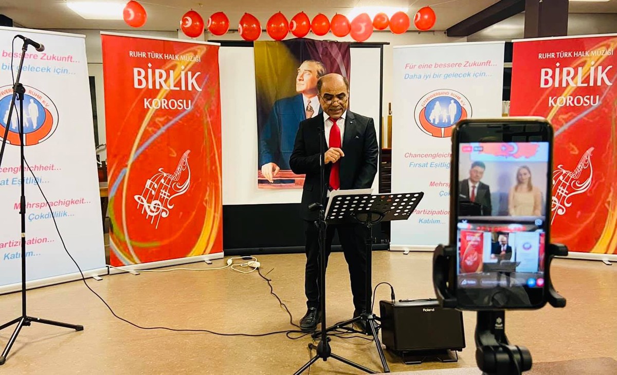 Essen'de Anlamlı Cumhuriyet Kutlaması