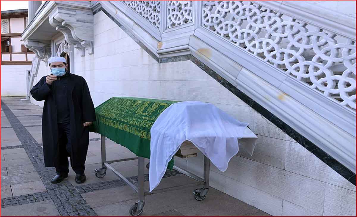 Gazeteci Mesut Yeter`in annesi Belkıs Yeter Hakk`a yürüdü