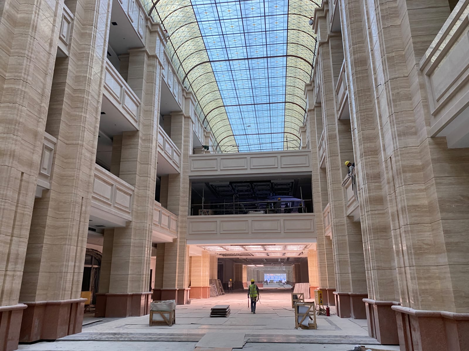 Huawei’nin mermeri Antalya’dan