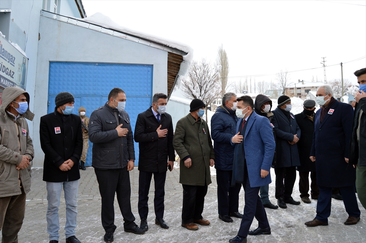 Almanya’daki ırkçı terör saldırısının kurbanı Gültekin memleketi Ağrı'da anıldı