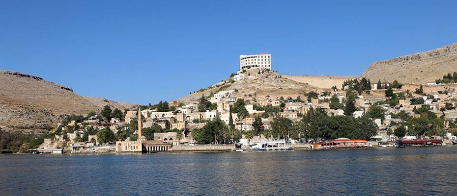 Sakin şehir Halfeti'nin taş konakları turizme kazandırılıyor