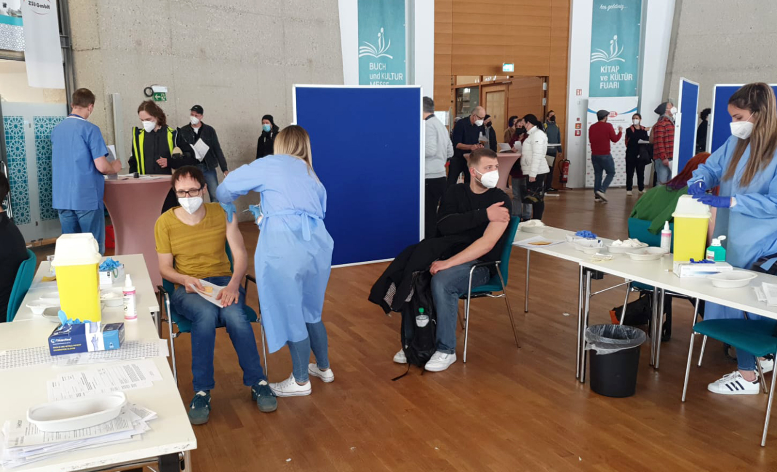 DİTİB Köln Merkez Camisinde Kovid-19'a karşı 1450 kişi aşılandı