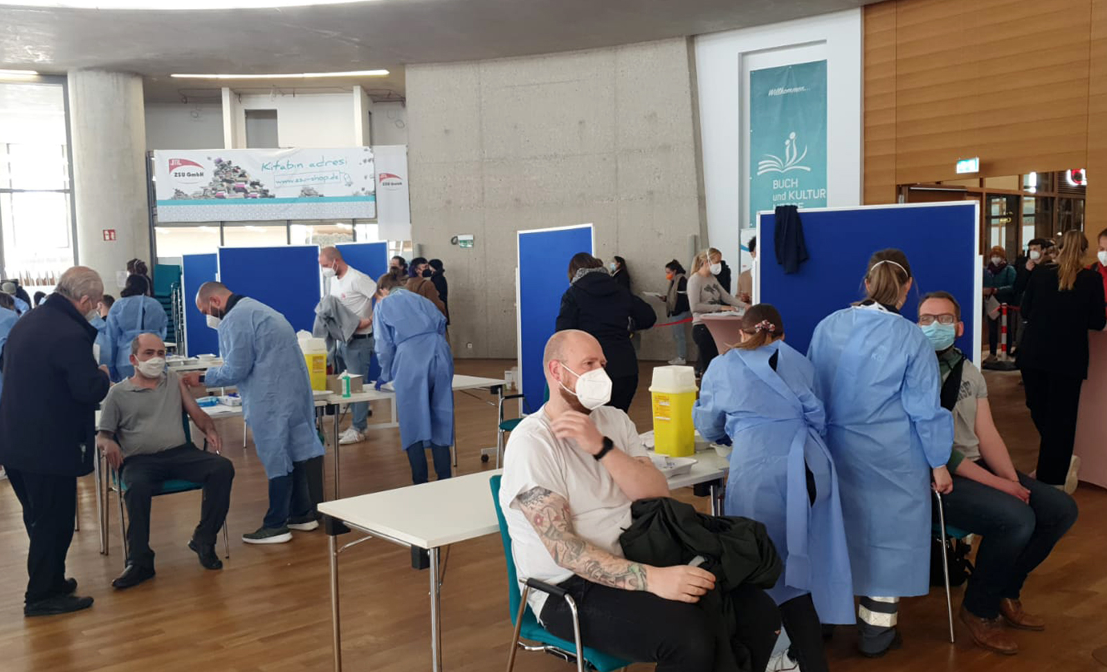 DİTİB Köln Merkez Camisinde Kovid-19'a karşı 1450 kişi aşılandı
