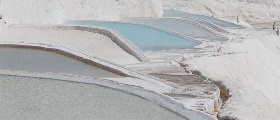 Pamukkale'de sokağa çıkma kısıtlamasının uygulanmadığı ilk cumartesi yoğunluk gözleniyor