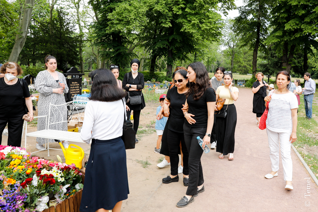 Berlin’de Şafak Melodi Ağdaşan’ın kırk lokması