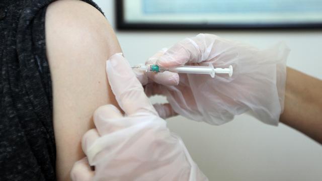 BioNTech-Pfizer'in 3'üncü dozu Delta varyantına karşı koruyor
