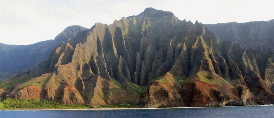 Hawaii Valisi David Ige: Lütfen turist olarak adalardan uzak durun!
