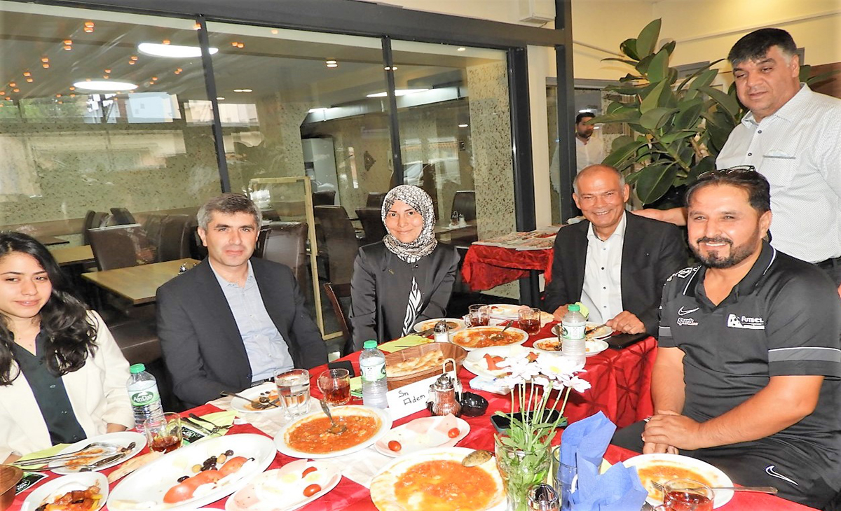 HTBB Toplantısında, YTB Yetkilileri Projelerini Anlattılar