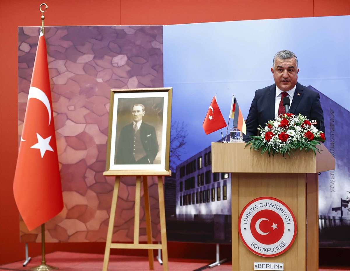 Berlin`de 29 Ekim Cumhuriyet Bayramı kutlandı